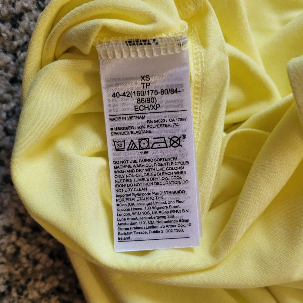 NWT GapFit Brushed Tech Jersey T-Shirt - Picture 7 of 7